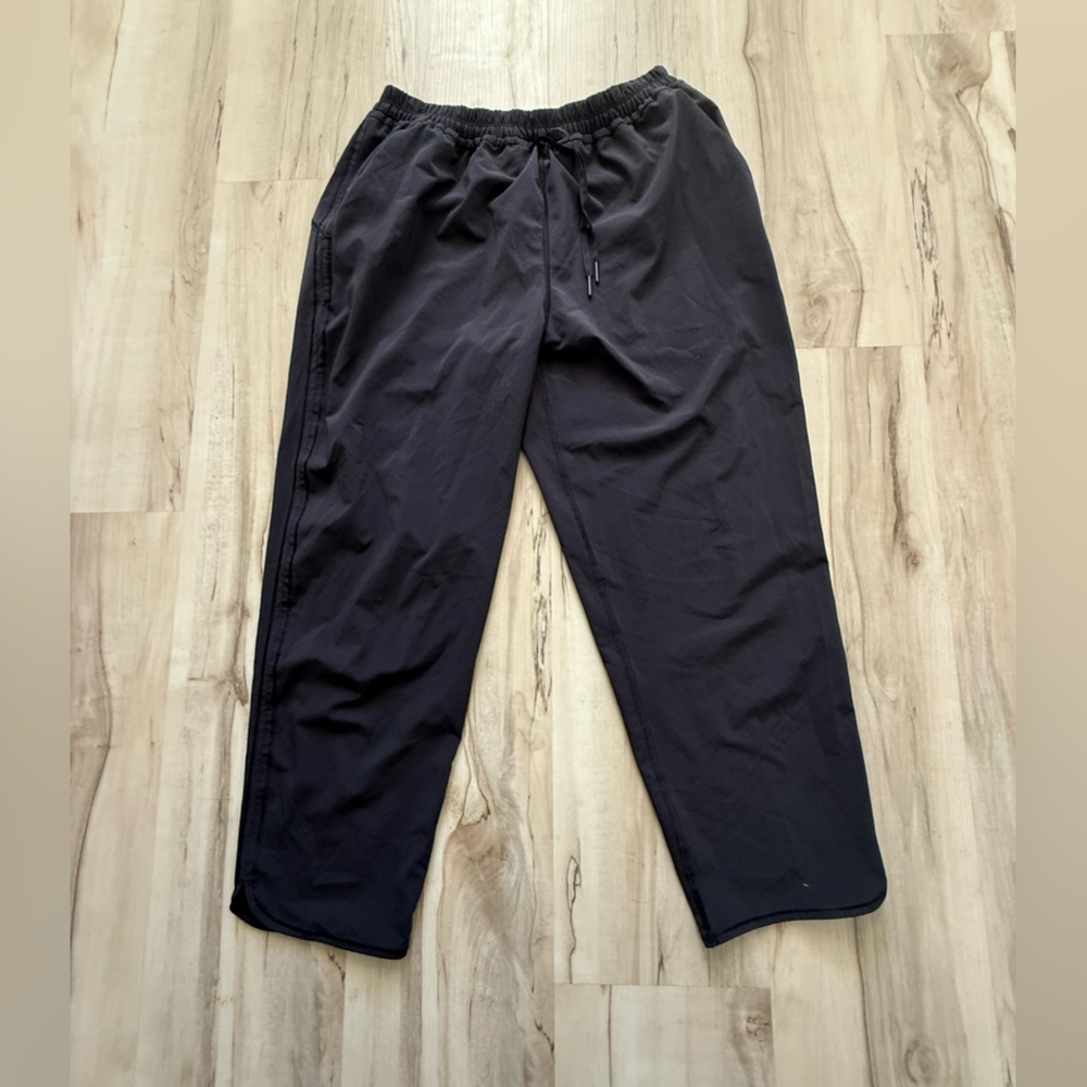 Lululemon Athletica Black Cropped High Rise Pants 6